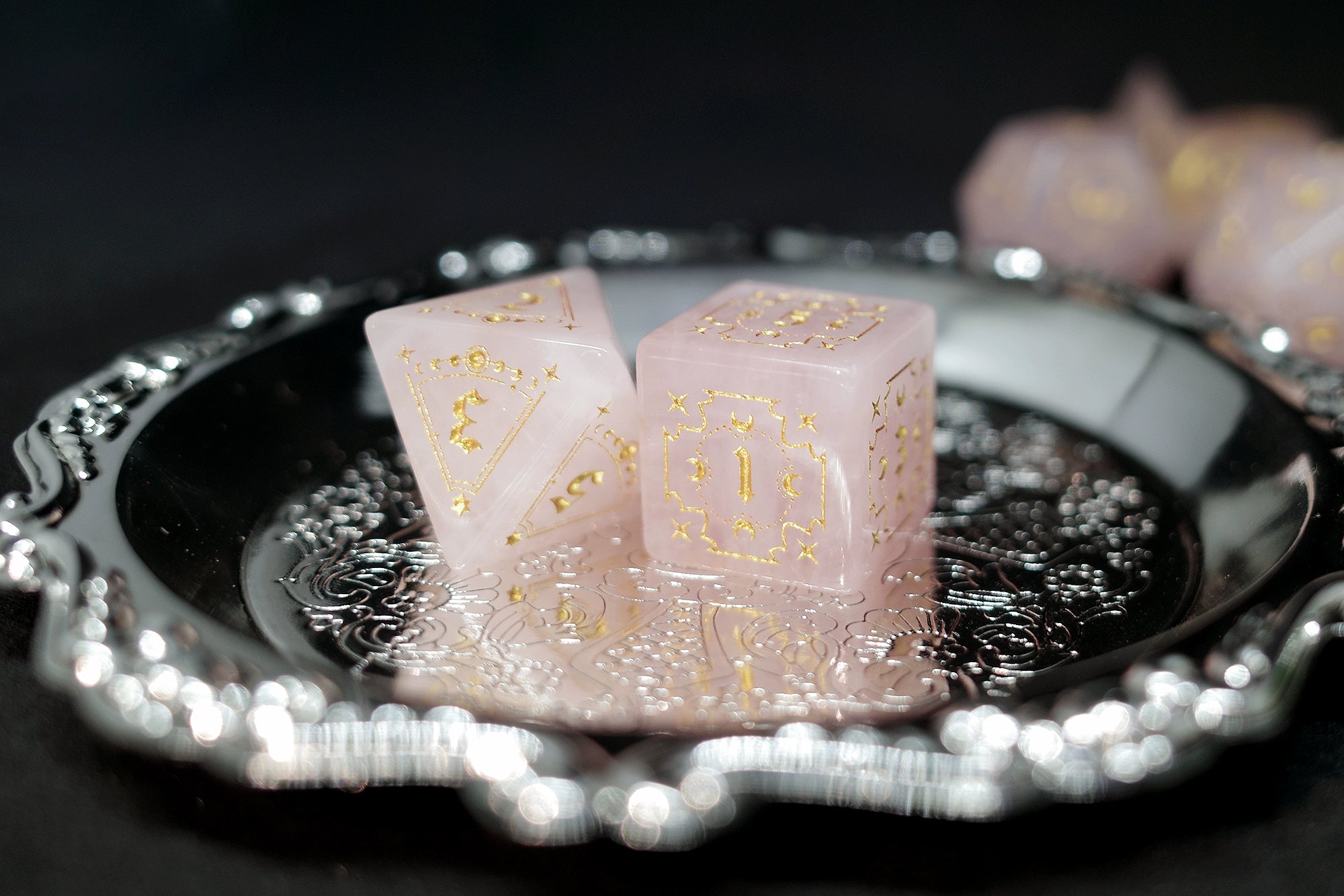 Pink Crystal Gem Dice COC Dragons And Dungeons Dnd TRPG Warhammer Dice - Masters Dice
