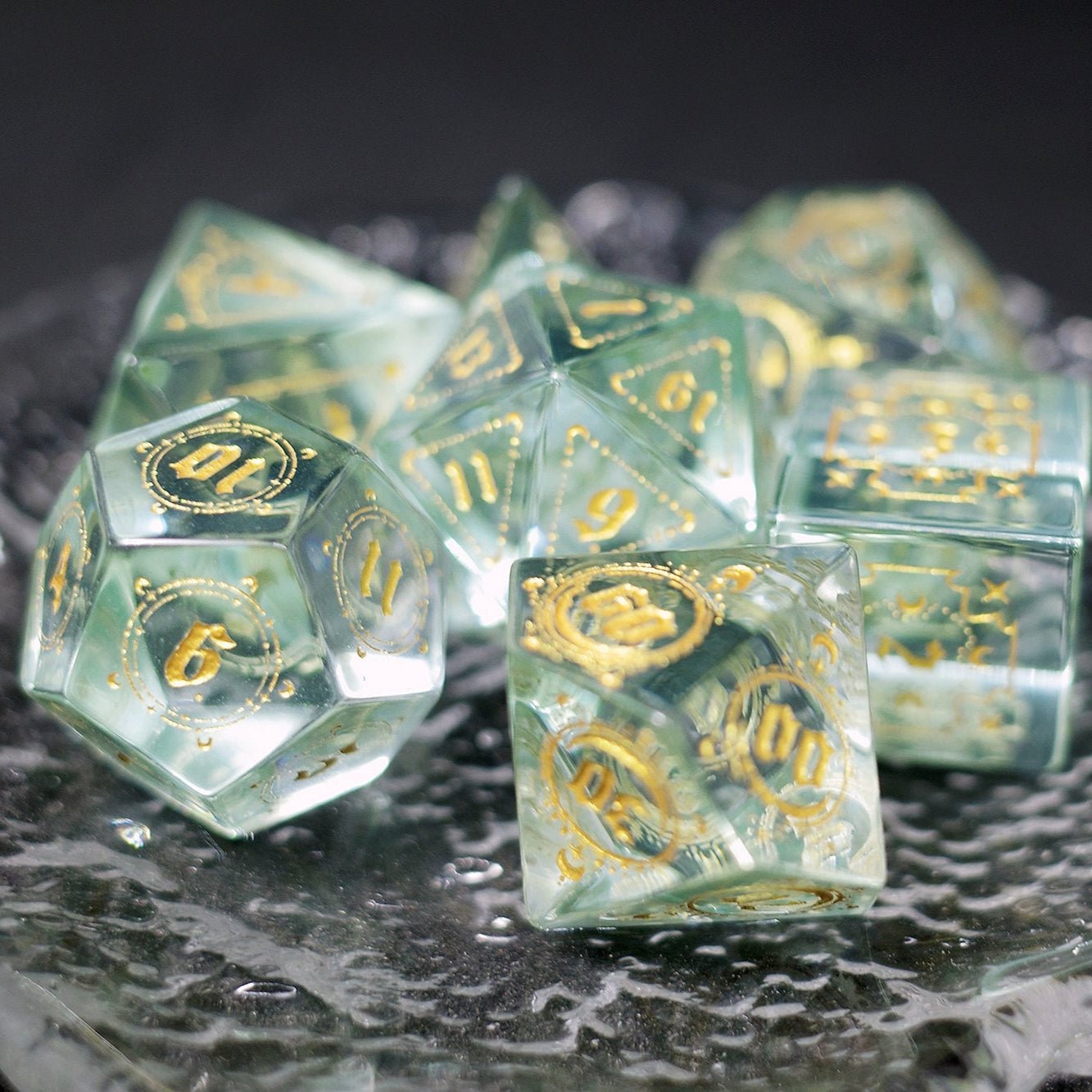 Light Green Zircon Gem Dice COC Dragons And Dungeons Dnd TRPG Warhammer Dice - Masters Dice