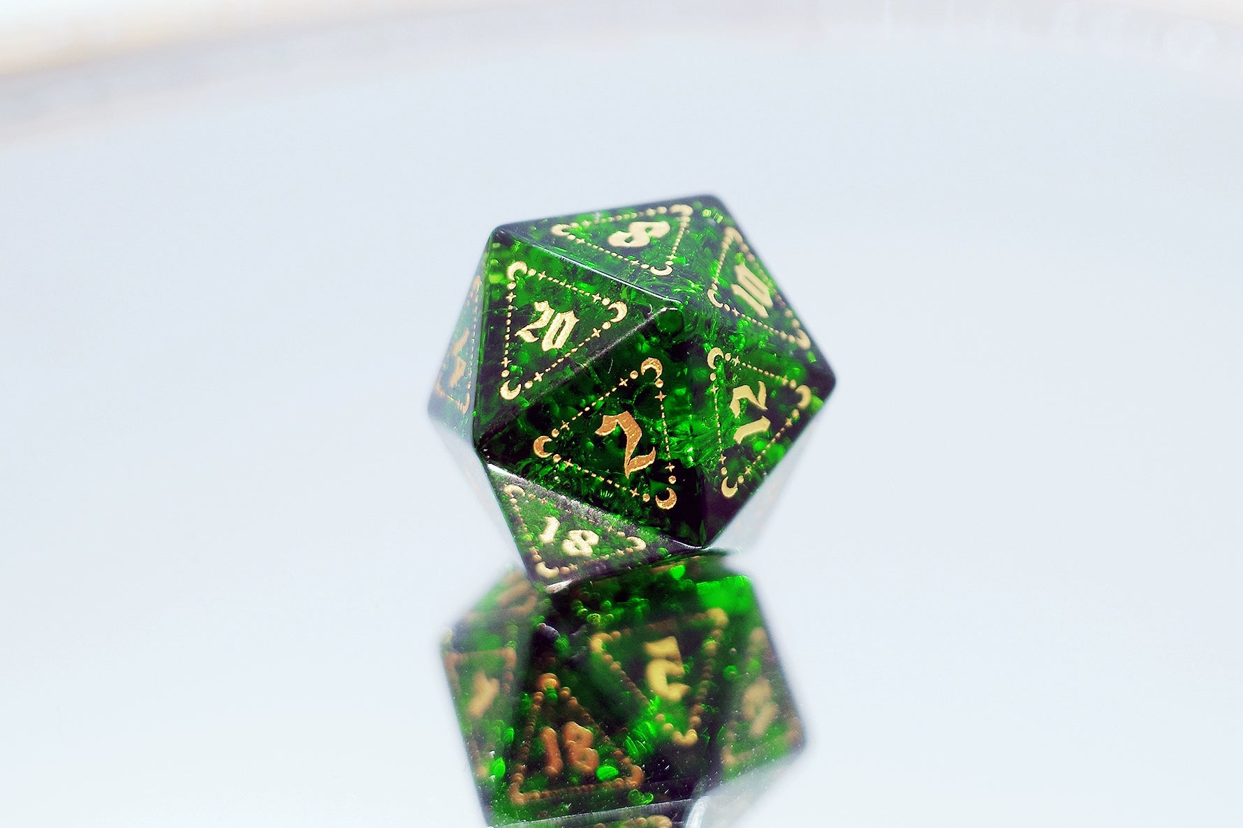 Green Zircon Lightning Popping Gem Dice COC Dungeons And Dragons Dnd TRPG - Masters Dice