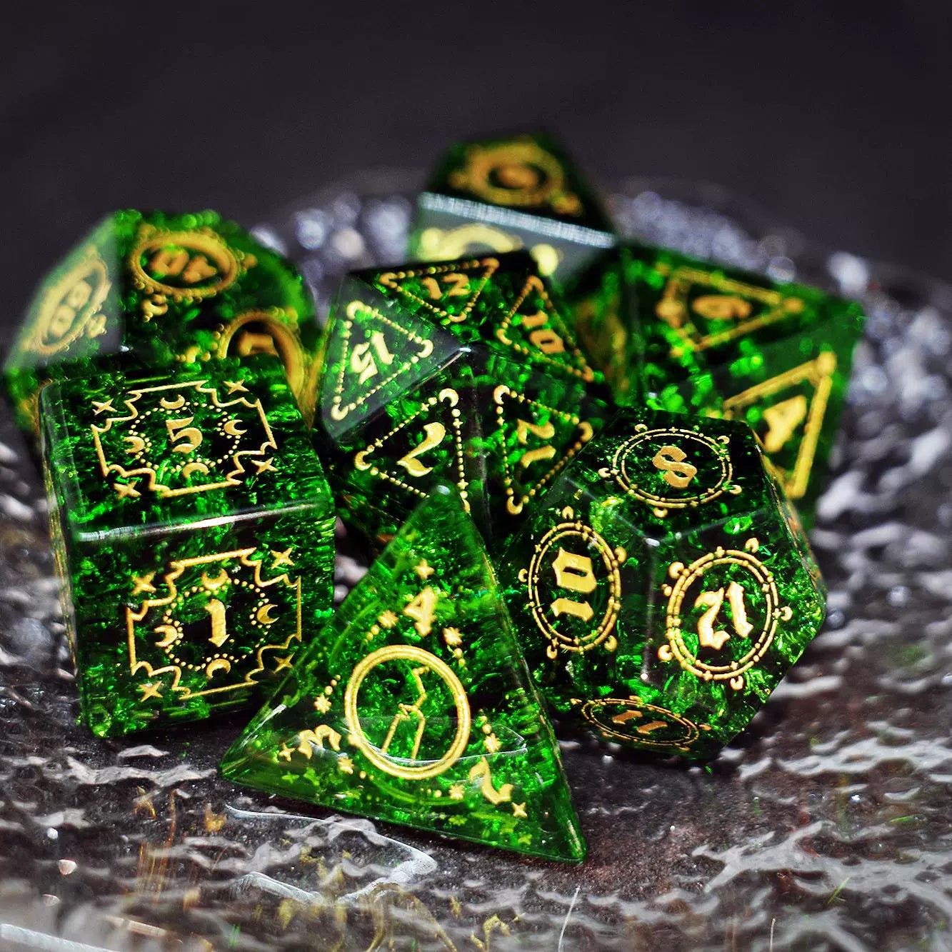 Green Zircon Lightning Popping Gem Dice COC Dungeons And Dragons Dnd TRPG - Masters Dice