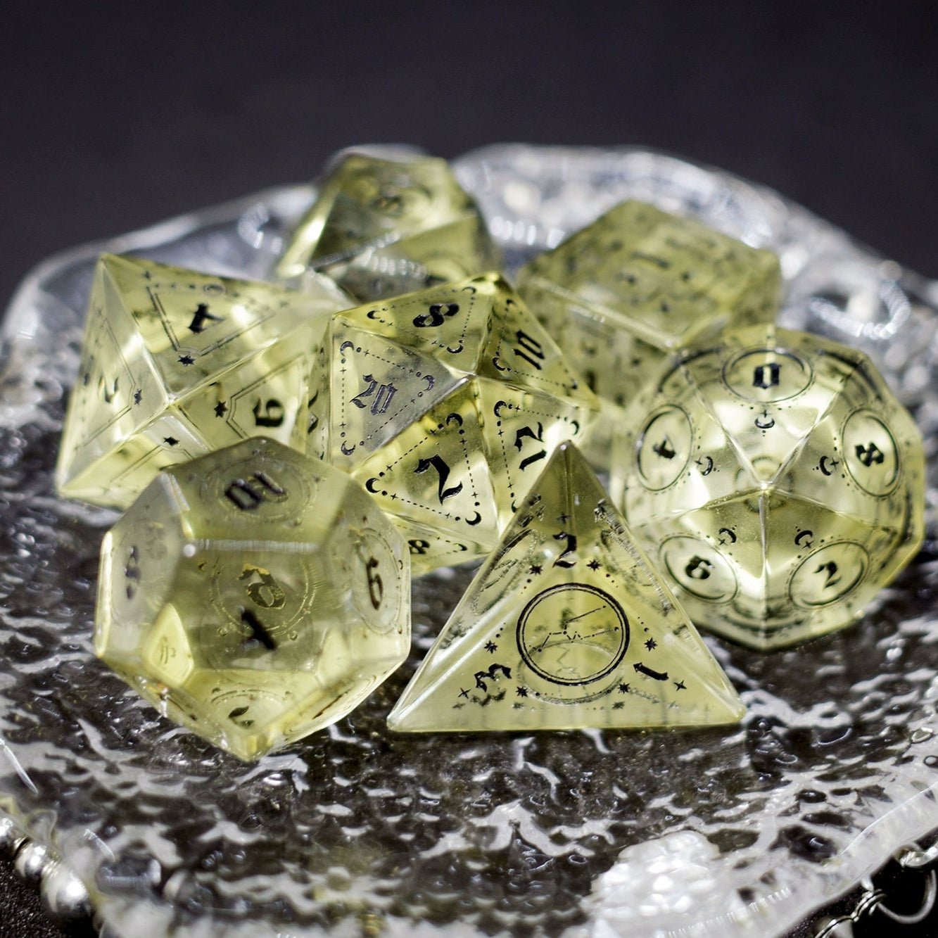 Xuanjun Seven Chapters Secret Sutra Yellow Zircon Gem Dice COC Dragon And Dungeon Dnd TRPG - Masters Dice