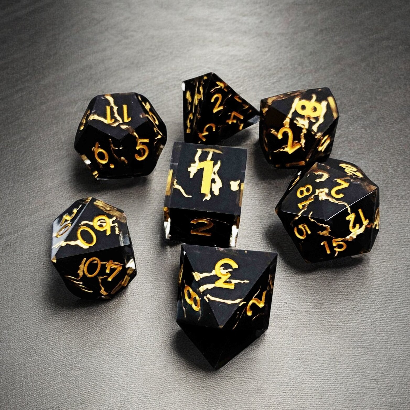 Golden Tinsel Resin Dnd D&d Dice Set - Masters Dice