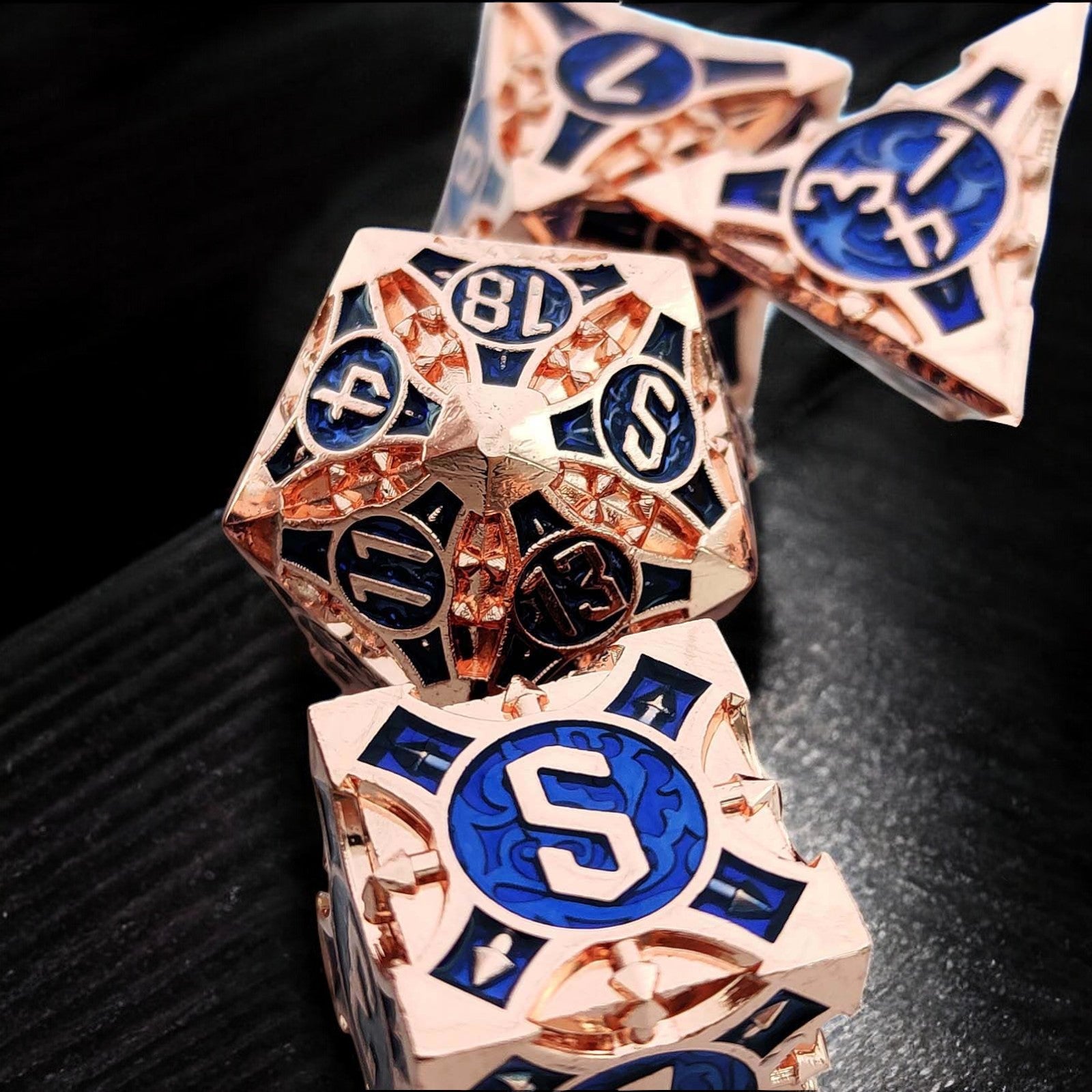 Rose Gold And Blue Royal Bloom Metal Dnd D&d Dice Set - Masters Dice