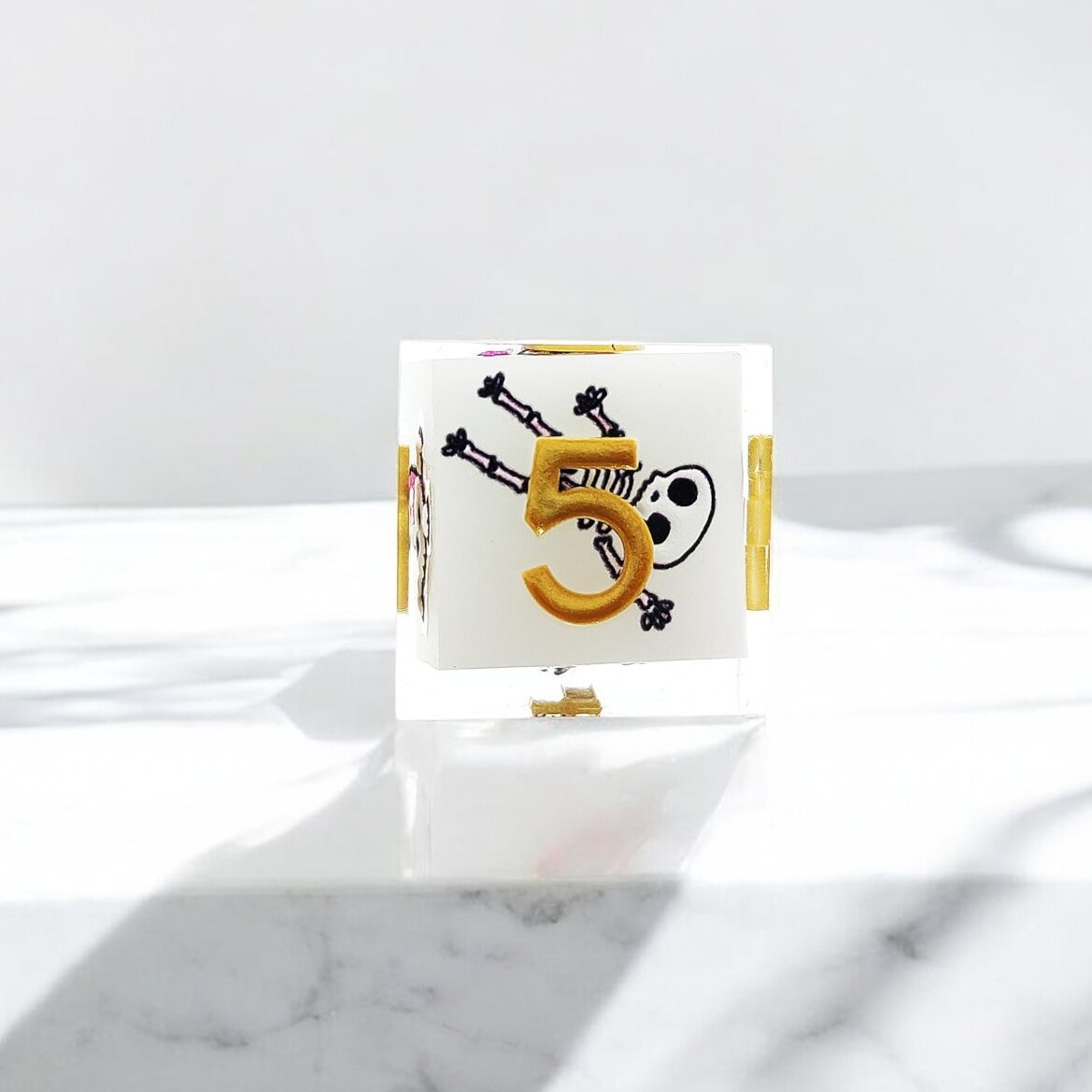 White Gold Skeleton Man Resin Dnd D&d Dice Set - Masters Dice